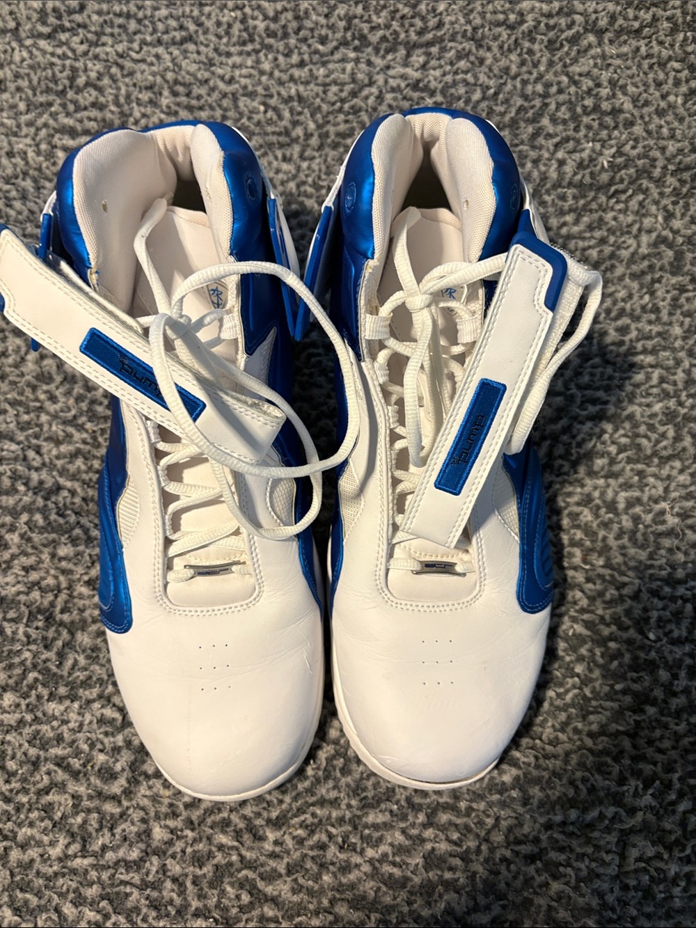 Reebok Men’s size 13 “The Pump” Hi-Tops White with Blue Trim excellent Condition